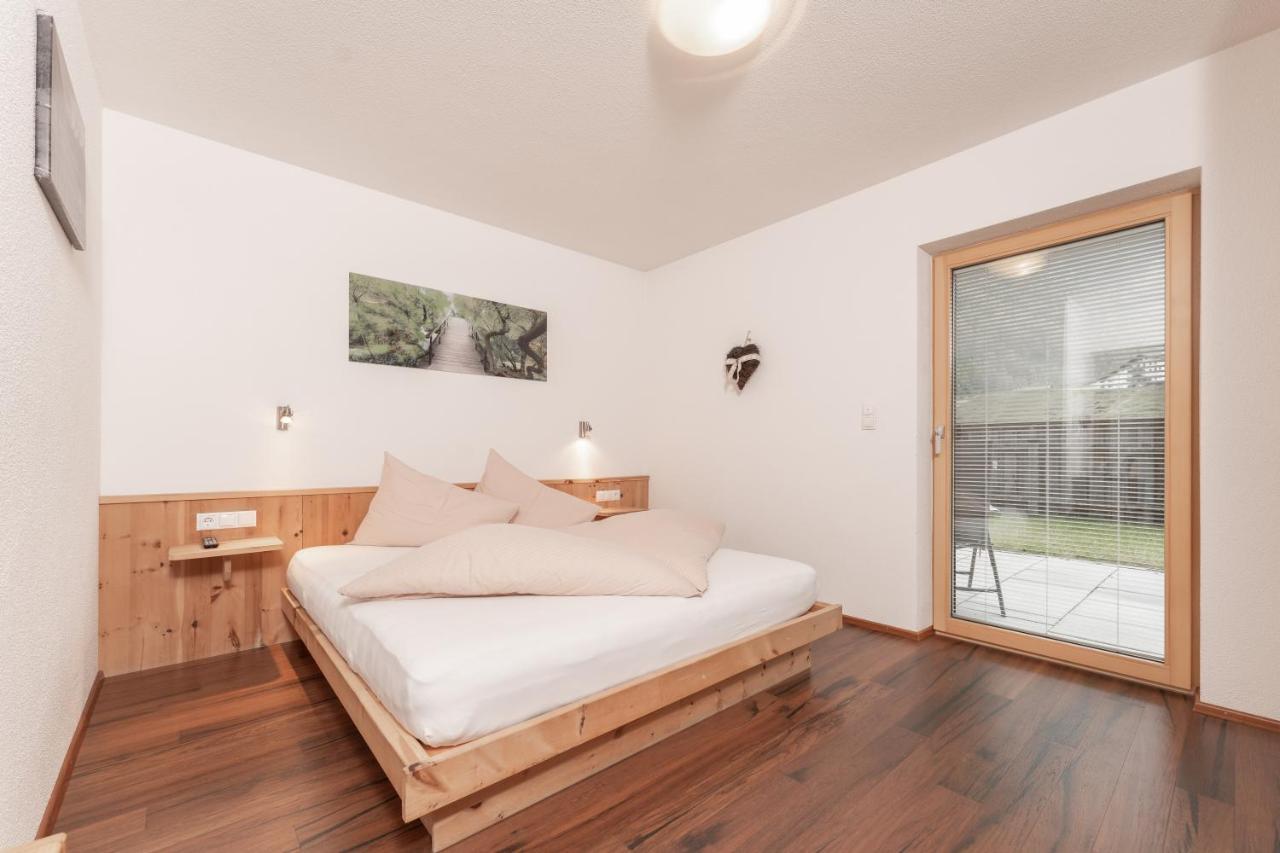 Aparthotel Ambiente Umhausen Luaran gambar