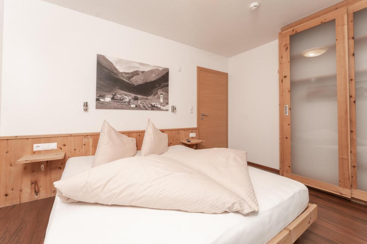 Aparthotel Ambiente Umhausen Luaran gambar